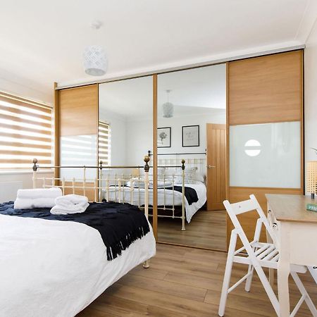 Charming Bolthole 400M To Beach Earnley Buitenkant foto