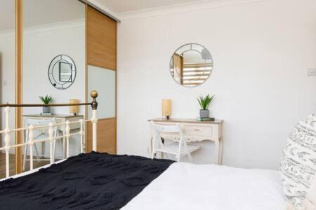 Charming Bolthole 400M To Beach Earnley Buitenkant foto